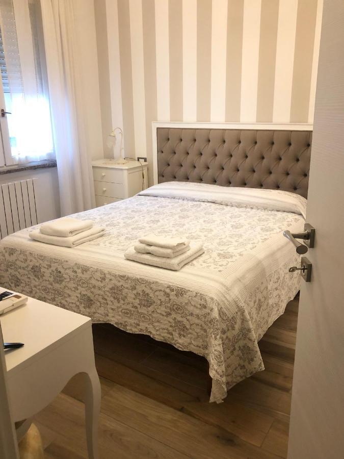 La Rosa Bianca Bed & Breakfast Rozzano Dış mekan fotoğraf