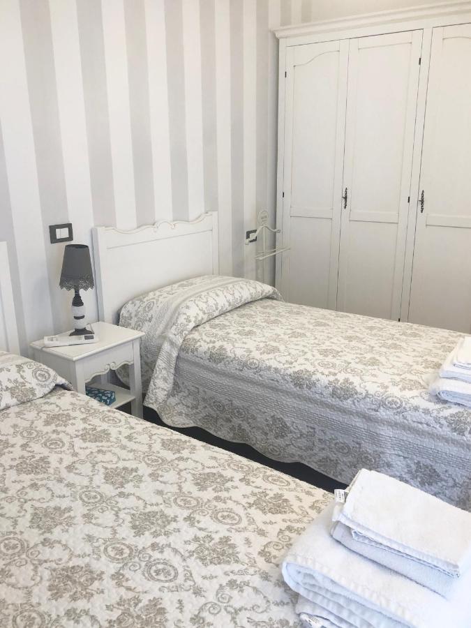 La Rosa Bianca Bed & Breakfast Rozzano Dış mekan fotoğraf