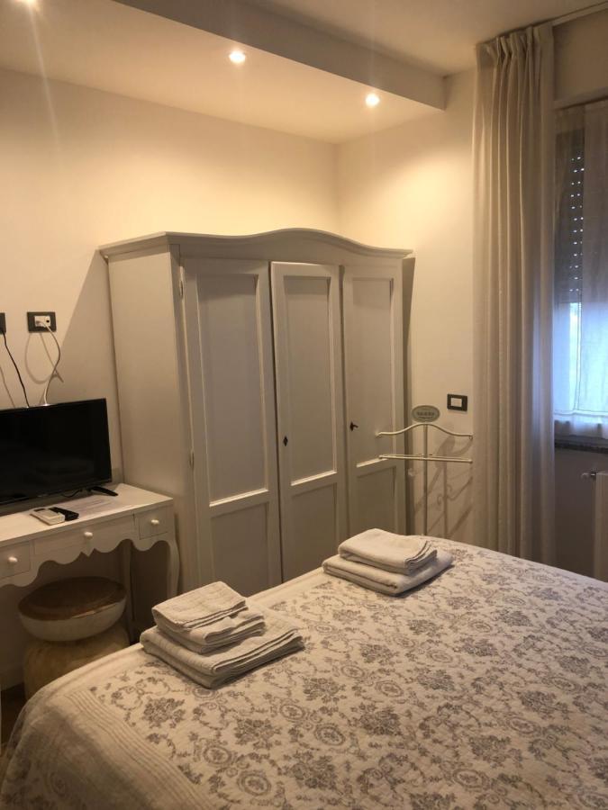 La Rosa Bianca Bed & Breakfast Rozzano Dış mekan fotoğraf